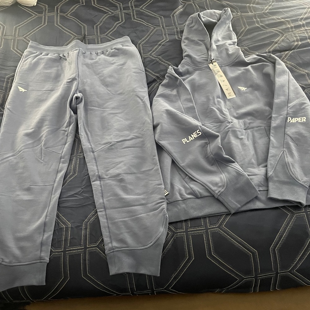 Paper Planes Sweatsuit, Both Pants and Sweatshirt , Brand New, Size XL